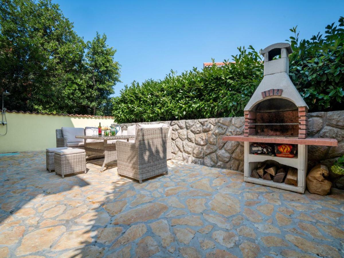 Holiday Home Zora By Interhome Njivice Exterior photo